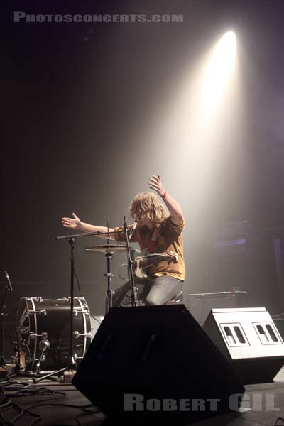 TY SEGALL - 2013-07-19 - PARIS - CentQuatre - 